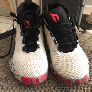 Dame 5 Basketball sneakers